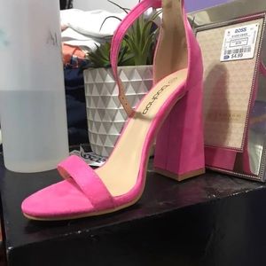NEW BOOHOO HEELS